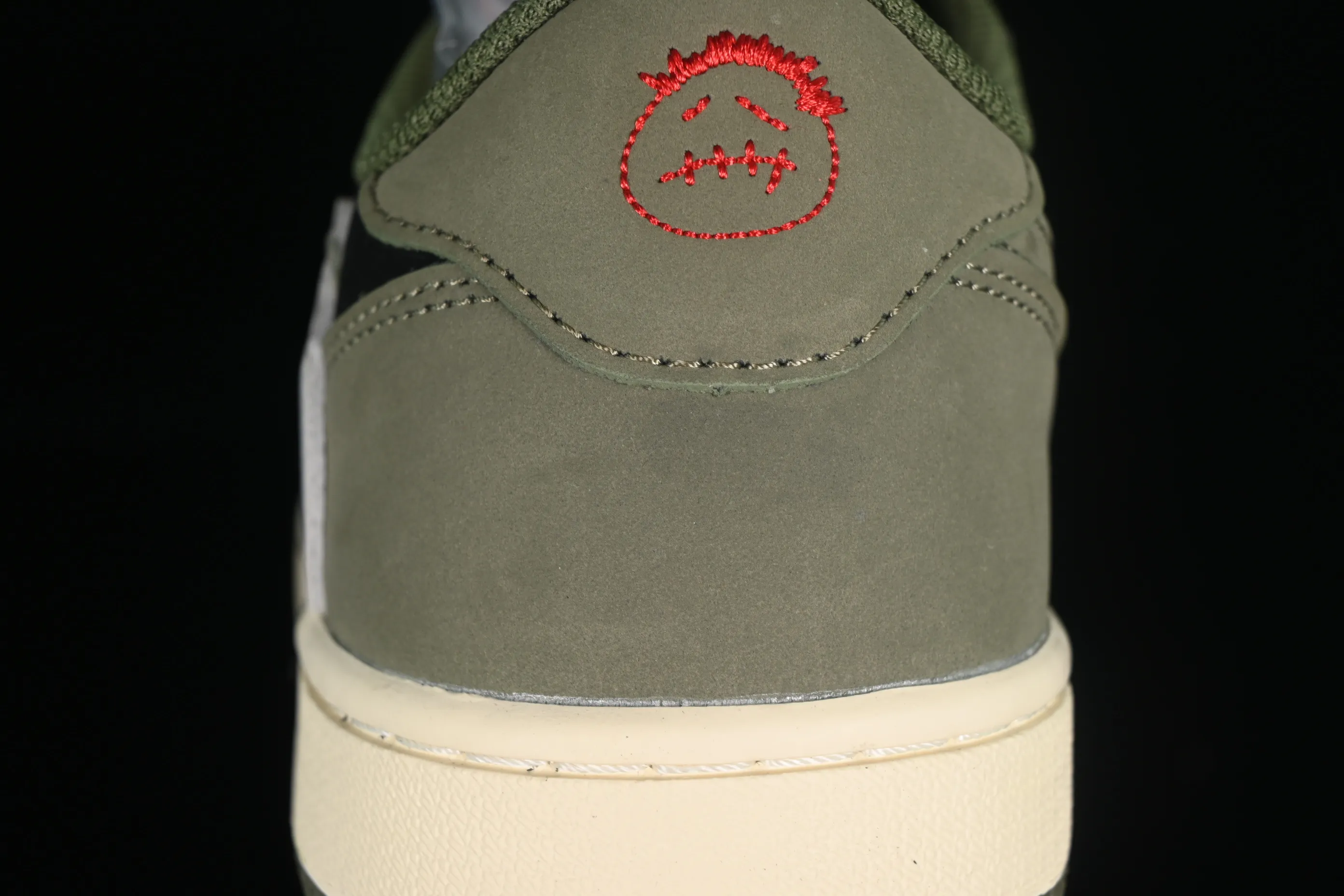 All categories Air Jordan Jordan series basketball shoes Air Jordan 1 Low B1 special price Travis Scott x Air Jordan 1 Low OG AJ1 Joe 1 undercut low DM7866-002